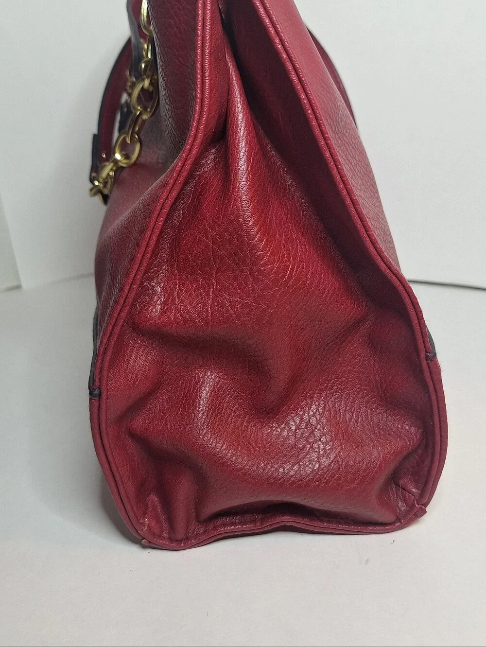 Bueno Red Faux Vegan Leather Shoulder Bag Gold Chain Strap Charm Medium Purse